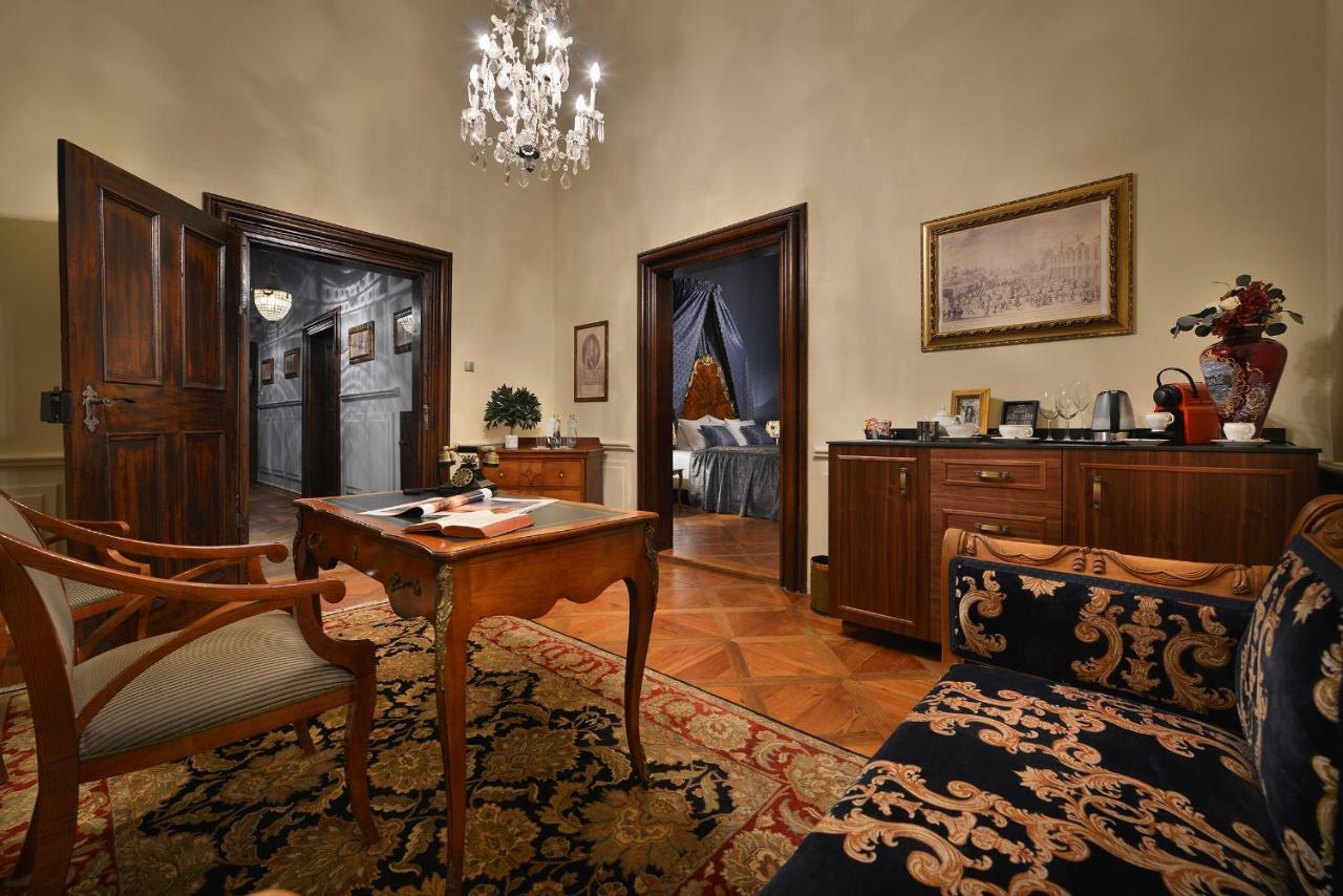 Chateau Loucen Garden Retreat エクステリア 写真