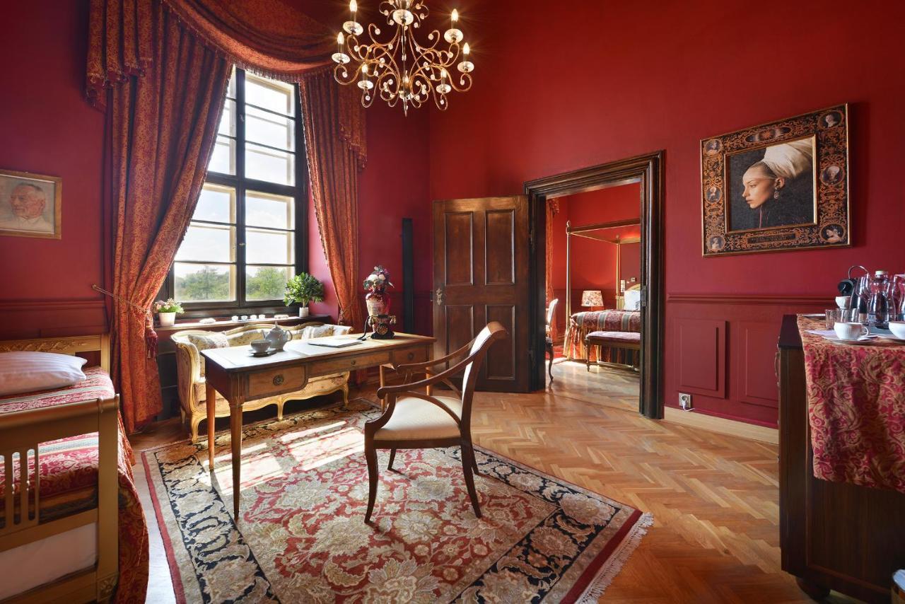 Chateau Loucen Garden Retreat エクステリア 写真