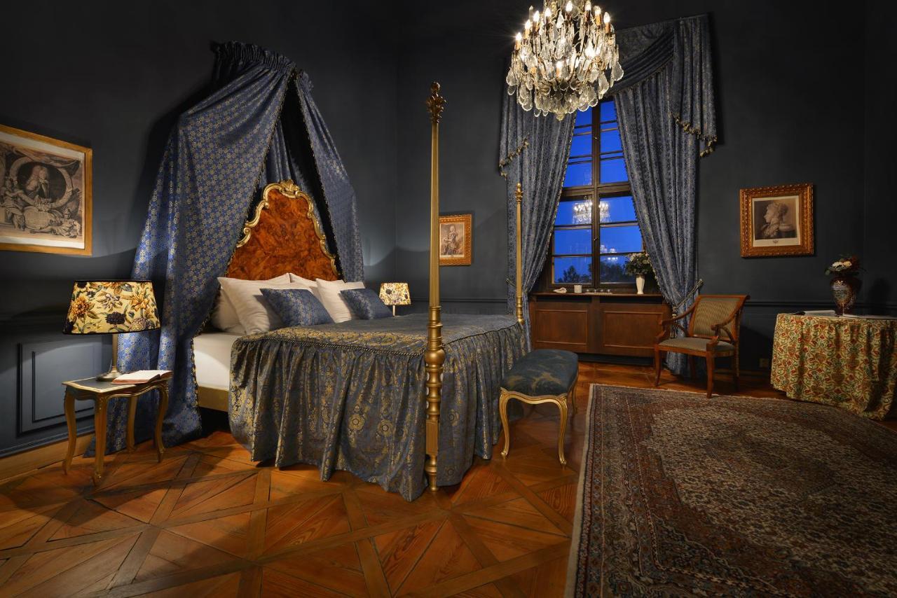 Chateau Loucen Garden Retreat エクステリア 写真