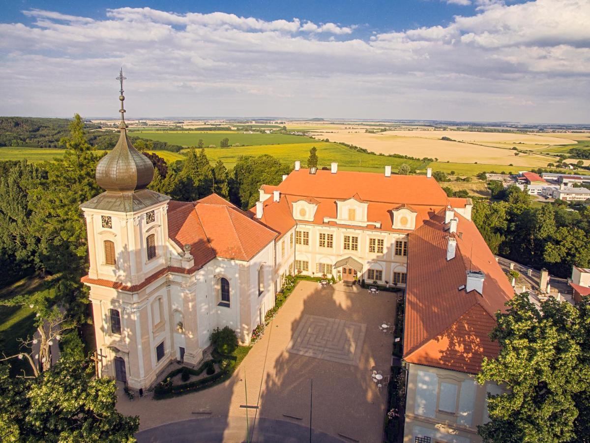 Chateau Loucen Garden Retreat エクステリア 写真